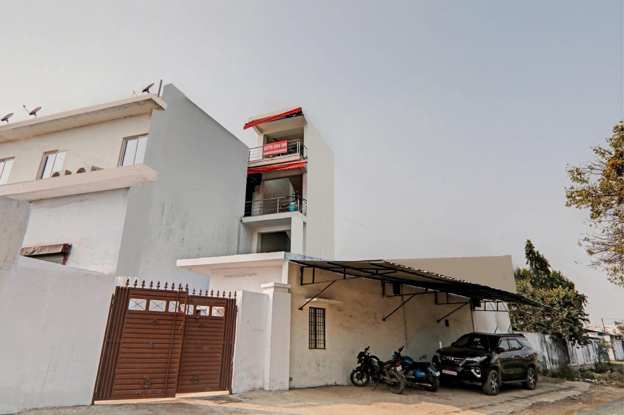 Super Hotel O Satya Shiv Inn Banthra Sikandarpur Eksteriør billede